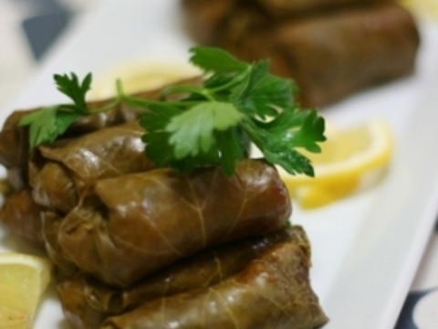 トルコ家庭料理★肉なしブルグル入り、葡萄の葉ロール